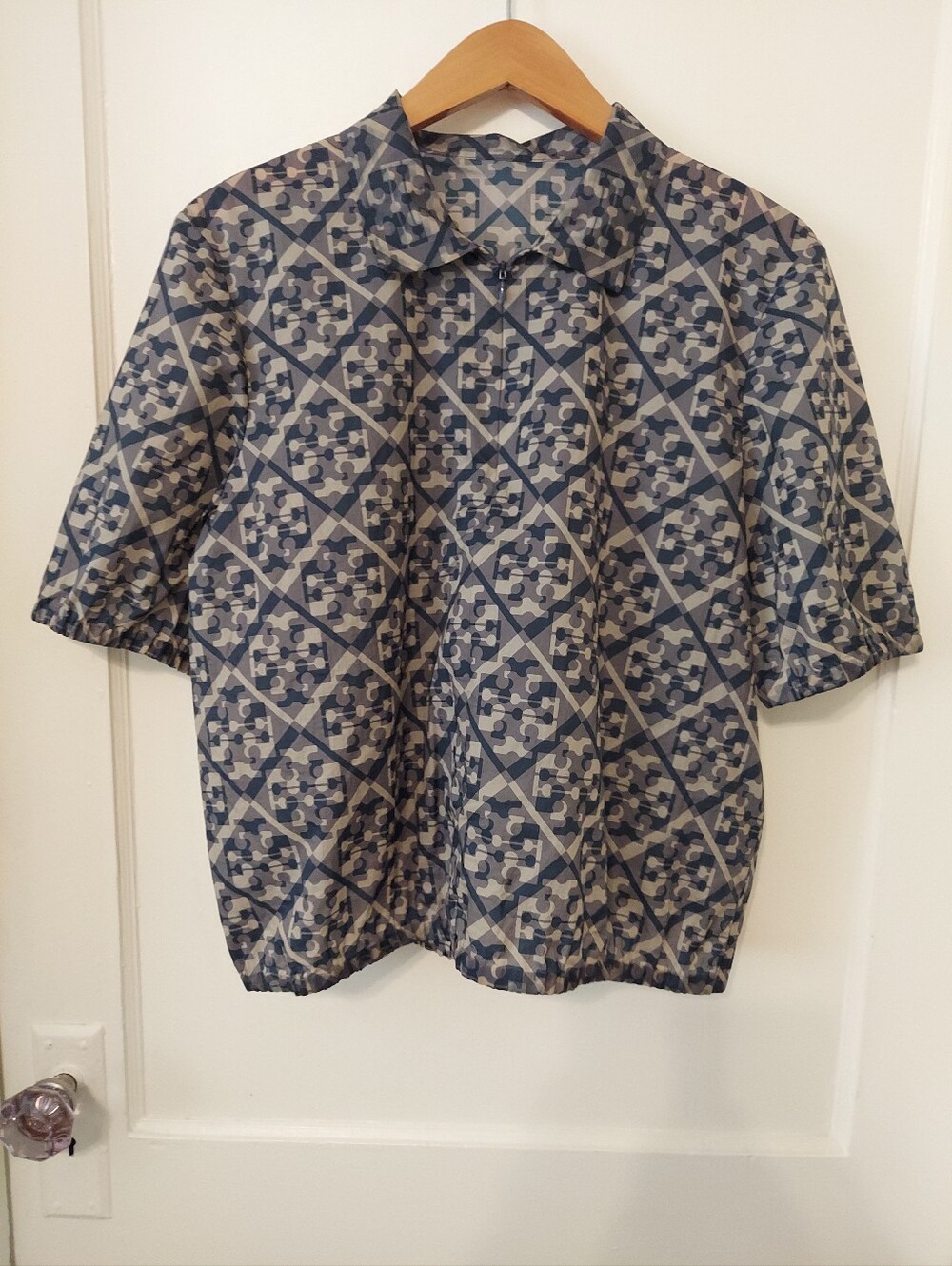 Tory Burch Prismatic T Monogram Nylon Zip Polo Top Gray Womens 10 Office